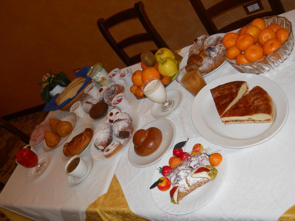 Bed and Breakfast Antico Palazzo Джардини-Наксос Экстерьер фото