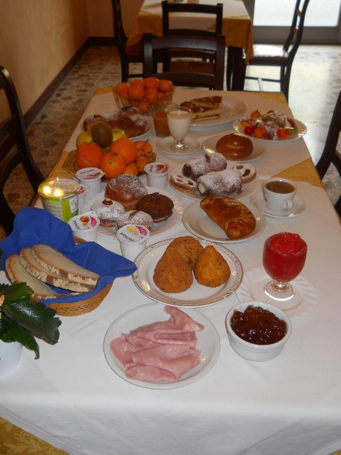 Bed and Breakfast Antico Palazzo Джардини-Наксос Экстерьер фото