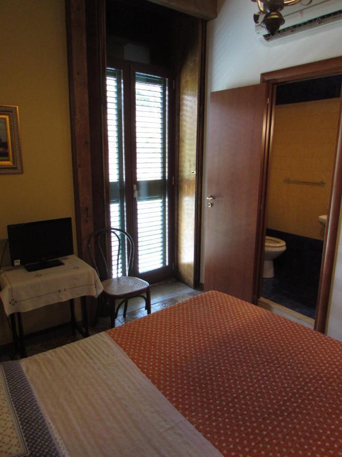 Bed and Breakfast Antico Palazzo Джардини-Наксос Экстерьер фото