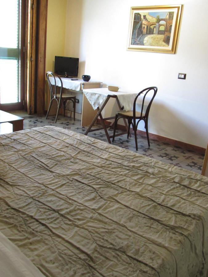 Bed and Breakfast Antico Palazzo Джардини-Наксос Экстерьер фото