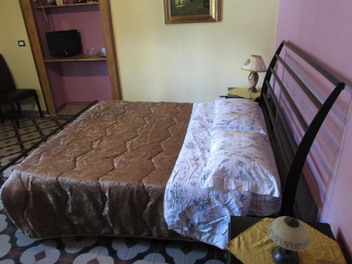 Bed and Breakfast Antico Palazzo Джардини-Наксос Экстерьер фото